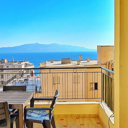 Colorful Sea View Apartment Σαράντα Εξωτερικό φωτογραφία
