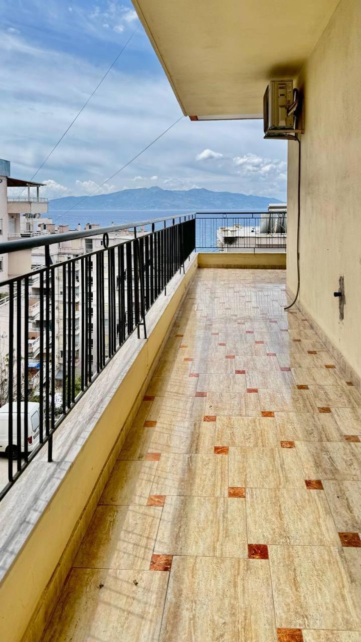 Colorful Sea View Apartment Σαράντα Εξωτερικό φωτογραφία